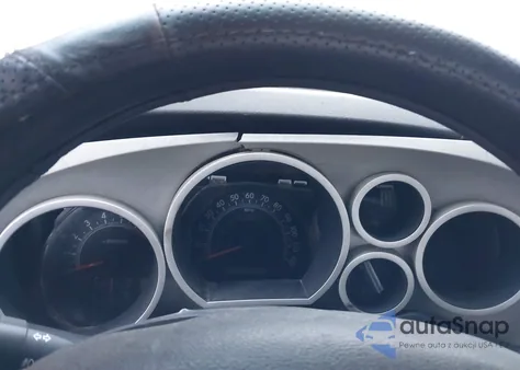 2008 Toyota Tundra Base 5.7L V8 z USA, uszkodzony, nr VIN 5TFEV54148X064908